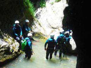 Barranquismo_navarra_descenso_barrancos_roncal_jordan_arrako_menditxik_guias_montana_euskadi_pais_vasco_19_06_29_7