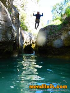170607 fago barranquismo arroila canyoning pais vasco navarra nafarroa euskadi euskal herria menditxik mendi gidariak guias montaña barrancos 3