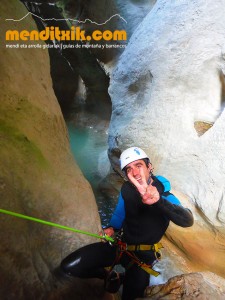 mascun guara descenso cañones barrancos arroila jaitsiera menditxik guías de montana barrancos mendi arroila gidariak 16