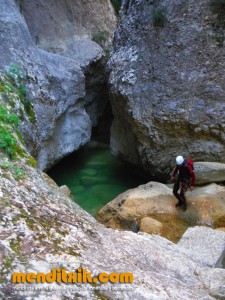 mascun guara descenso cañones barrancos arroila jaitsiera menditxik guías de montana barrancos mendi arroila gidariak 20
