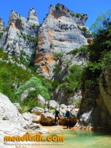 mascun guara descenso cañones barrancos arroila jaitsiera menditxik guías de montana barrancos mendi arroila gidariak 22