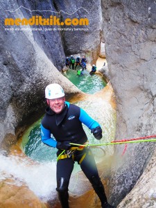 mascun guara descenso cañones barrancos arroila jaitsiera menditxik guías de montana barrancos mendi arroila gidariak 3
