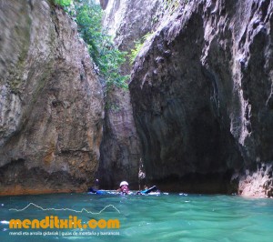 mascun guara descenso cañones barrancos arroila jaitsiera menditxik guías de montana barrancos mendi arroila gidariak 7